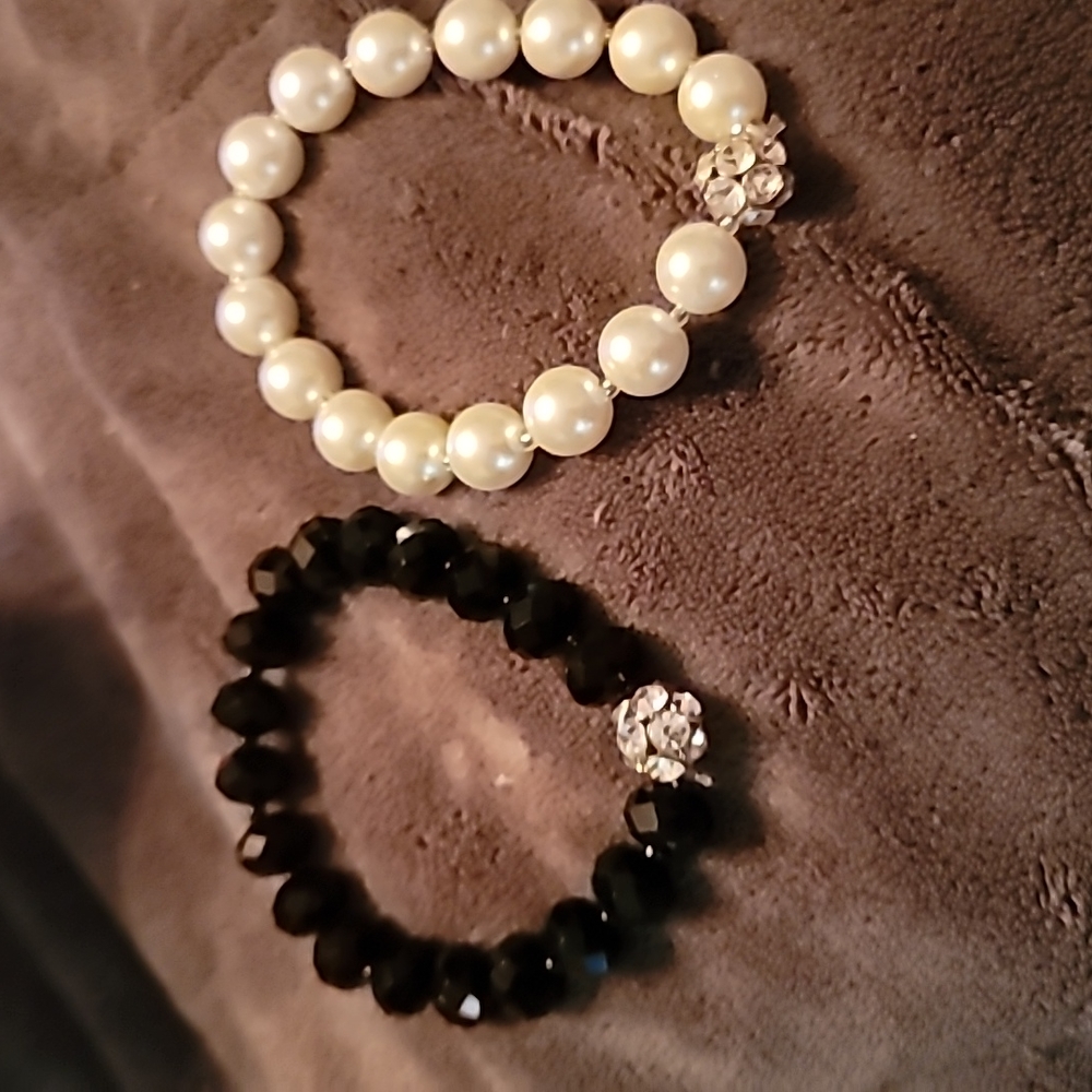 Red Cherry Set Black and White Bracelet
